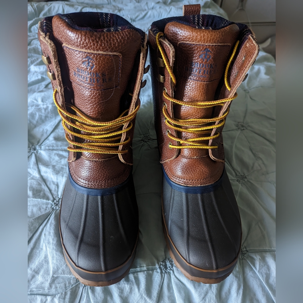 Like new Brooks Brothers mens leather Duck Boots sz 11